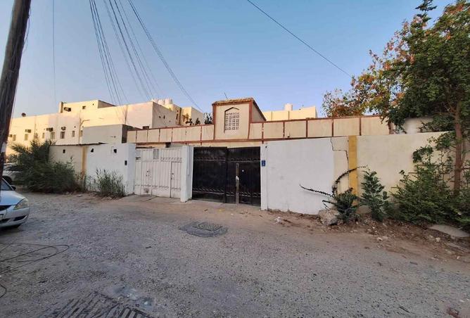 974472 - Property Image 2