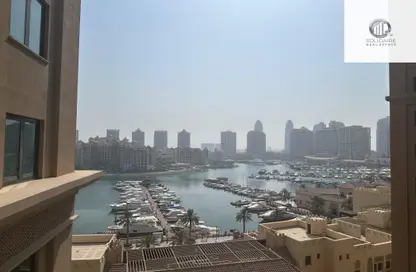 Apartment - 1 Bedroom - 2 Bathrooms for rent in Porto Arabia - The Pearl Island - Doha