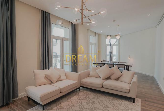 987119 - Property Image 2