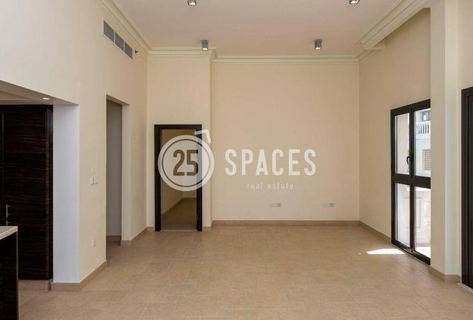 968002 - Property Image 3