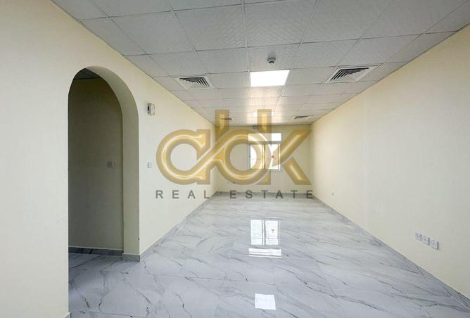 884659 - Property Image 2