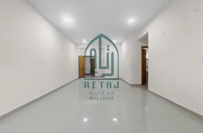 Apartment - 2 Bedrooms - 2 Bathrooms for rent in Al Nasr Street - Al Nasr - Doha
