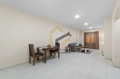 Apartment - 1 Bedroom - 1 Bathroom for rent in Umm Ghwailina Comm - Umm Ghuwalina - Umm Ghuwailina - Doha