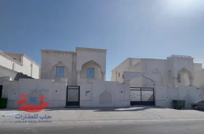 فيلا - 7 حمامات للبيع في مريخ - المريخ - الدوحة