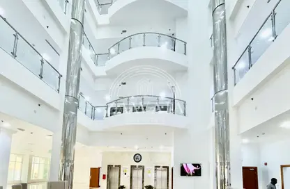 Apartment - 1 Bedroom - 2 Bathrooms for rent in Al Sadd Road - Al Sadd - Doha
