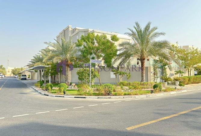 943832 - Property Image 2