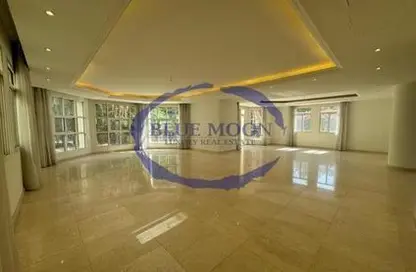 Villa - 4 Bedrooms - 5 Bathrooms for rent in East Gate - West Bay Lagoon - Doha