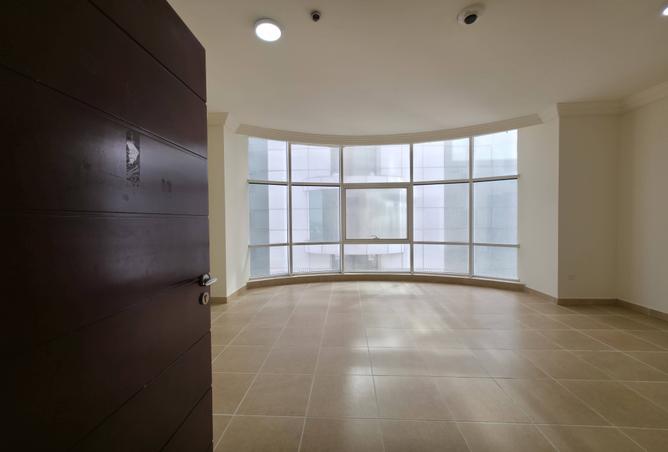 998063 - Property Image 3