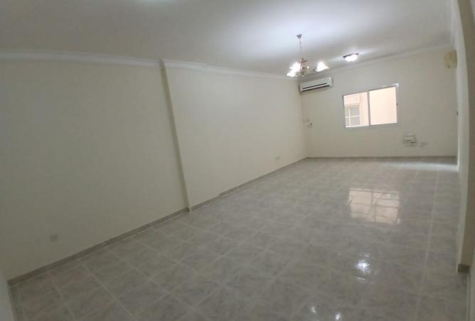 995648 - Property Main Image