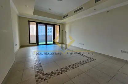 Apartment - 1 Bedroom - 2 Bathrooms for rent in West Porto Drive - Porto Arabia - The Pearl Island - Doha