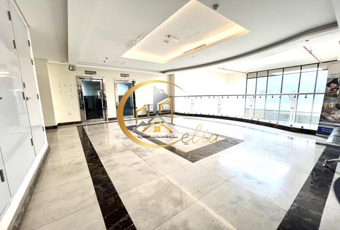 988903 - Property Image 2