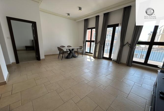 943497 - Property Image 2