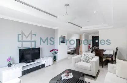 Apartment - 2 Bedrooms - 3 Bathrooms for rent in East Porto Drive - Porto Arabia - The Pearl Island - Doha