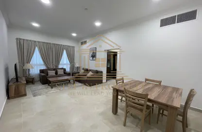 شقة - 2 غرف نوم - 2 حمامات للايجار في ويست واك - الوعب - الدوحة