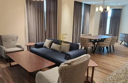 Apartment - 2 Bedrooms - 2 Bathrooms for sale in Floresta Gardens - Floresta Gardens - The Pearl Island - Doha