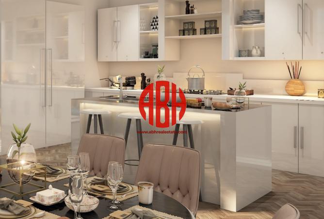 Apartment - 3 Bedrooms - 4 Bathrooms for sale in Floresta Gardens - Floresta Gardens - The Pearl Island - Doha