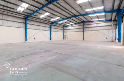 Warehouse - Studio - 1 Bathroom for rent in East Industrial Street - Birkat Al Awamer - Al Wakra