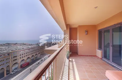 Apartment - 2 Bedrooms - 4 Bathrooms for sale in Tower 24 - Porto Arabia - The Pearl Island - Doha
