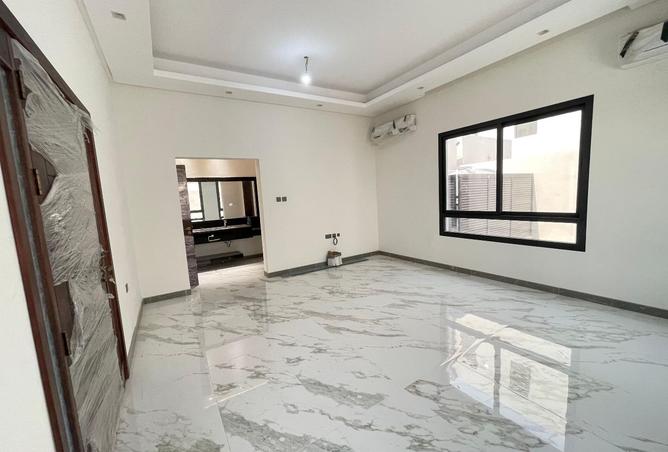 930727 - Property Main Image