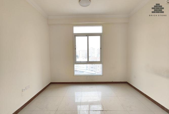 953622 - Property Image 2