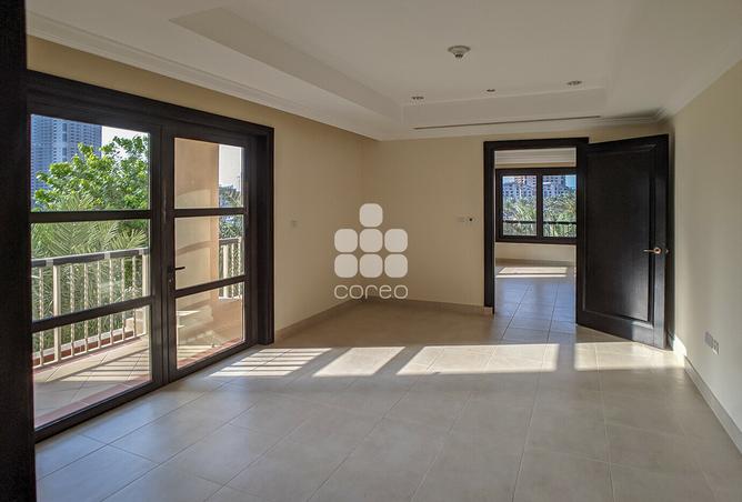 933695 - Property Image 3