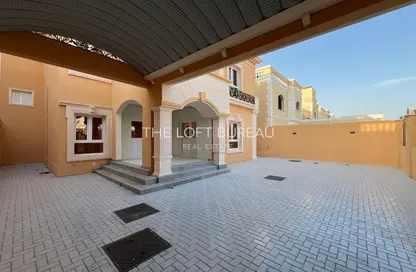 Villa - 5 Bedrooms - 5 Bathrooms for rent in Al Duhail - Al Duhail - Doha