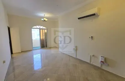 Apartment - 2 Bedrooms - 1 Bathroom for rent in Maamoura Villas - Al Maamoura - Doha