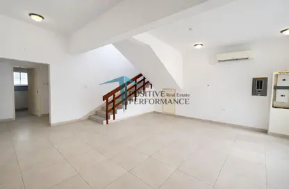 Villa - 3 Bedrooms - 3 Bathrooms for rent in Al Nasr - Doha