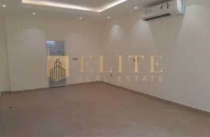 Apartment - 2 Bedrooms - 2 Bathrooms for rent in Al Sadd Road - Al Sadd - Doha