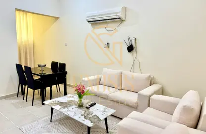 Apartment - 2 Bedrooms - 2 Bathrooms for rent in Al Mansoura - Al Mansoura - Doha