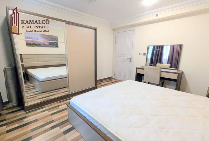 943011 - Property Image 2
