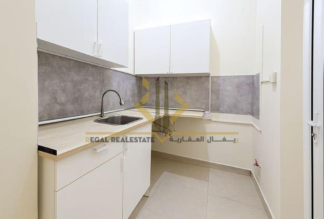 978937 - Property Image 3