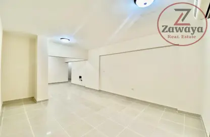 Apartment - 2 Bedrooms - 3 Bathrooms for rent in Asim Bin Omar Street - Al Mansoura - Doha