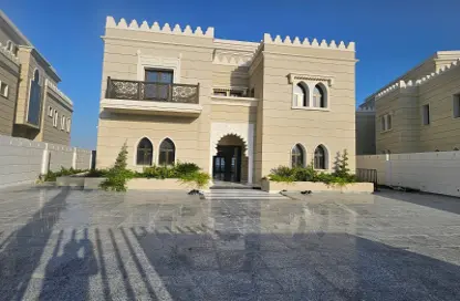 فيلا - 5 غرف نوم - 6 حمامات للبيع في فيلات البلاج - حي الفيلات - جزيرة اللؤلؤة - الدوحة