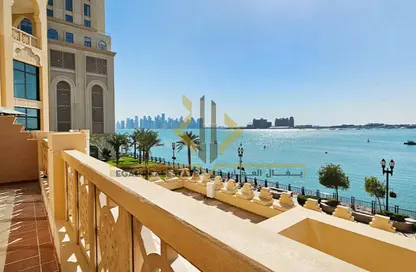 تاون هاوس - 2 غرف نوم - 3 حمامات للايجار في طريق بورتو الغربي - بورتو أرابيا - جزيرة اللؤلؤة - الدوحة