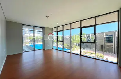 Apartment - 2 Bedrooms - 4 Bathrooms for sale in Qetaifan Islands - Lusail