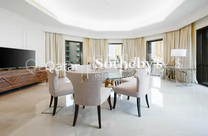 Apartment - 2 Bedrooms - 3 Bathrooms for rent in The St. Regis Marsa Arabia Island - Marsa Arabia - The Pearl Island - Doha