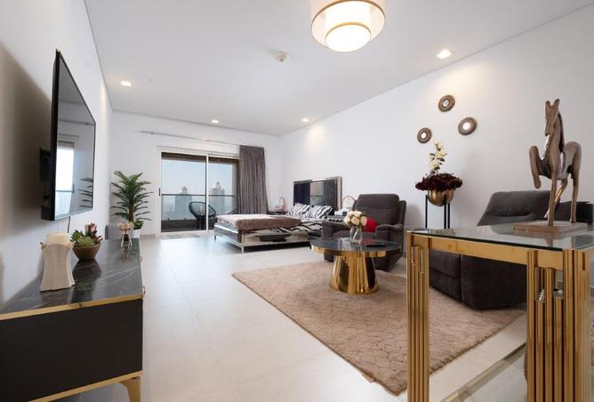 907413 - Property Image 2