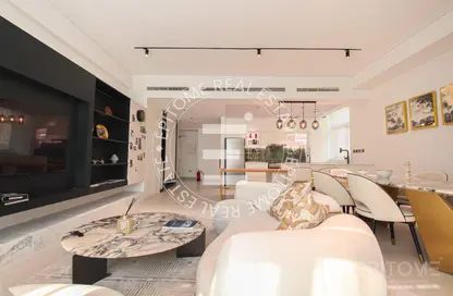 Apartment - 2 Bedrooms - 3 Bathrooms for sale in Fox Hills - Fox Hills - Lusail