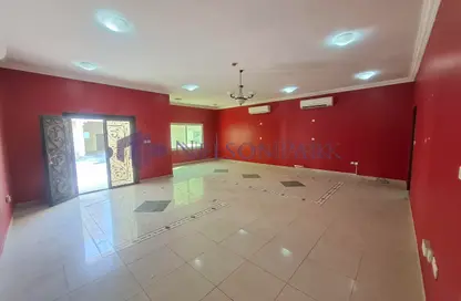 Compound - 4 Bedrooms - 5 Bathrooms for rent in Ain Khaled Villas - Ain Khaled - Doha