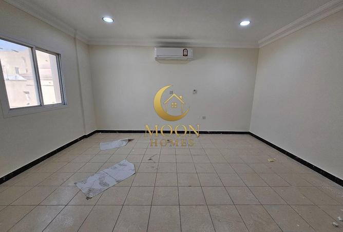 971601 - Property Image 3