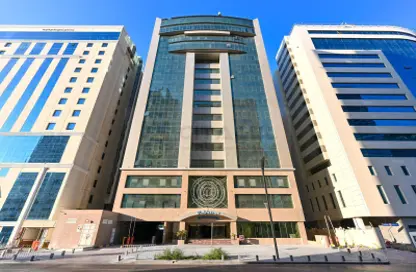 Office Space - Studio - 2 Bathrooms for rent in Fraser Suites - Corniche Road - Doha