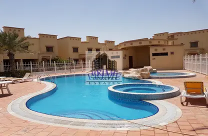Villa - 3 Bedrooms - 4 Bathrooms for rent in New Salata - Salata - Doha