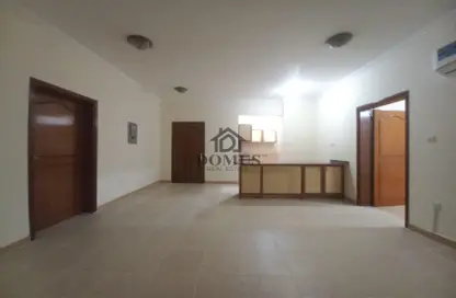 Apartment - 2 Bedrooms - 2 Bathrooms for rent in Hiteen Street - Al Muntazah - Doha