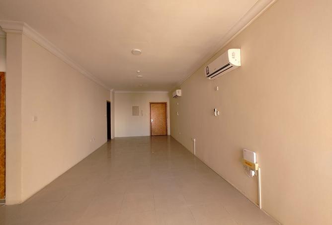 977098 - Property Image 2