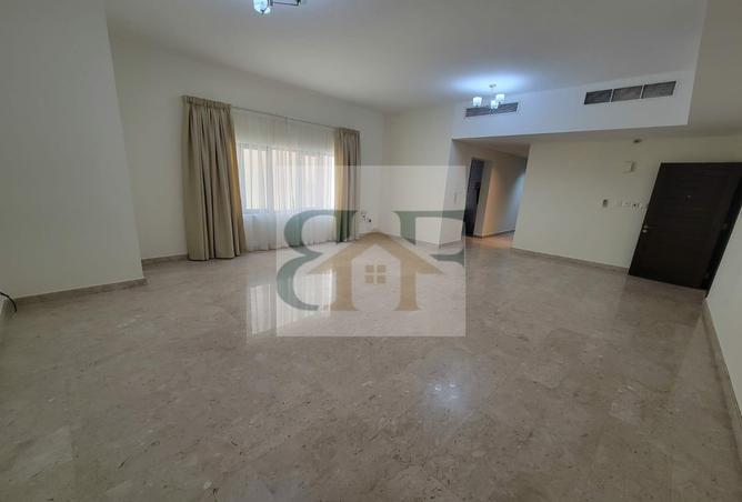 945304 - Property Main Image