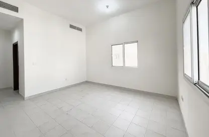 Apartment - 3 Bedrooms - 2 Bathrooms for rent in Al Sadd Road - Al Sadd - Doha