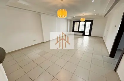 شقة - غرفة نوم - 1 حمام للبيع في طريق بورتو الشرقي - بورتو أرابيا - جزيرة اللؤلؤة - الدوحة