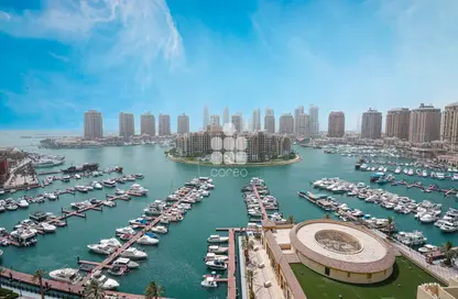 Apartment - 1 Bedroom - 2 Bathrooms for rent in Tower 23 - Porto Arabia - The Pearl Island - Doha