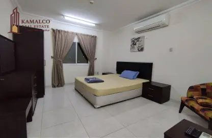 Apartment - 1 Bathroom for rent in Umm Ghwailina Comm - Umm Ghuwalina - Umm Ghuwailina - Doha